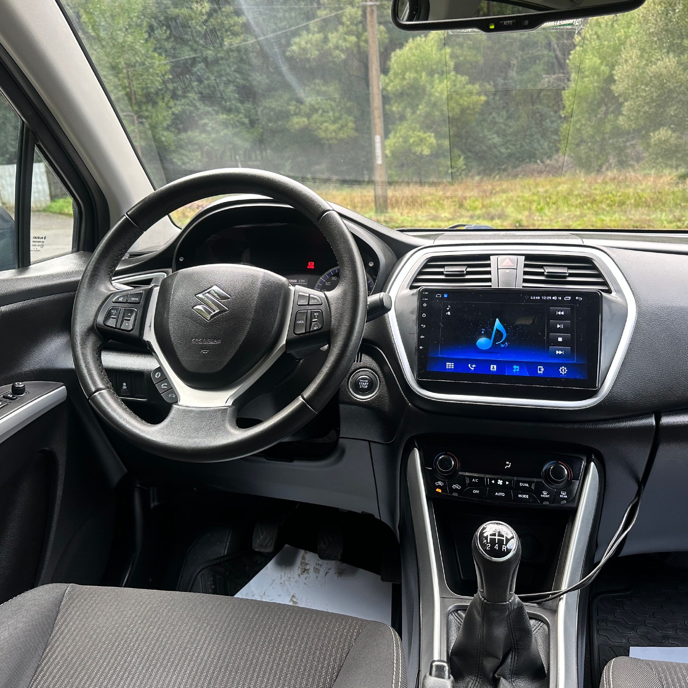 Suzuki S-Cross — foto 7 de 10