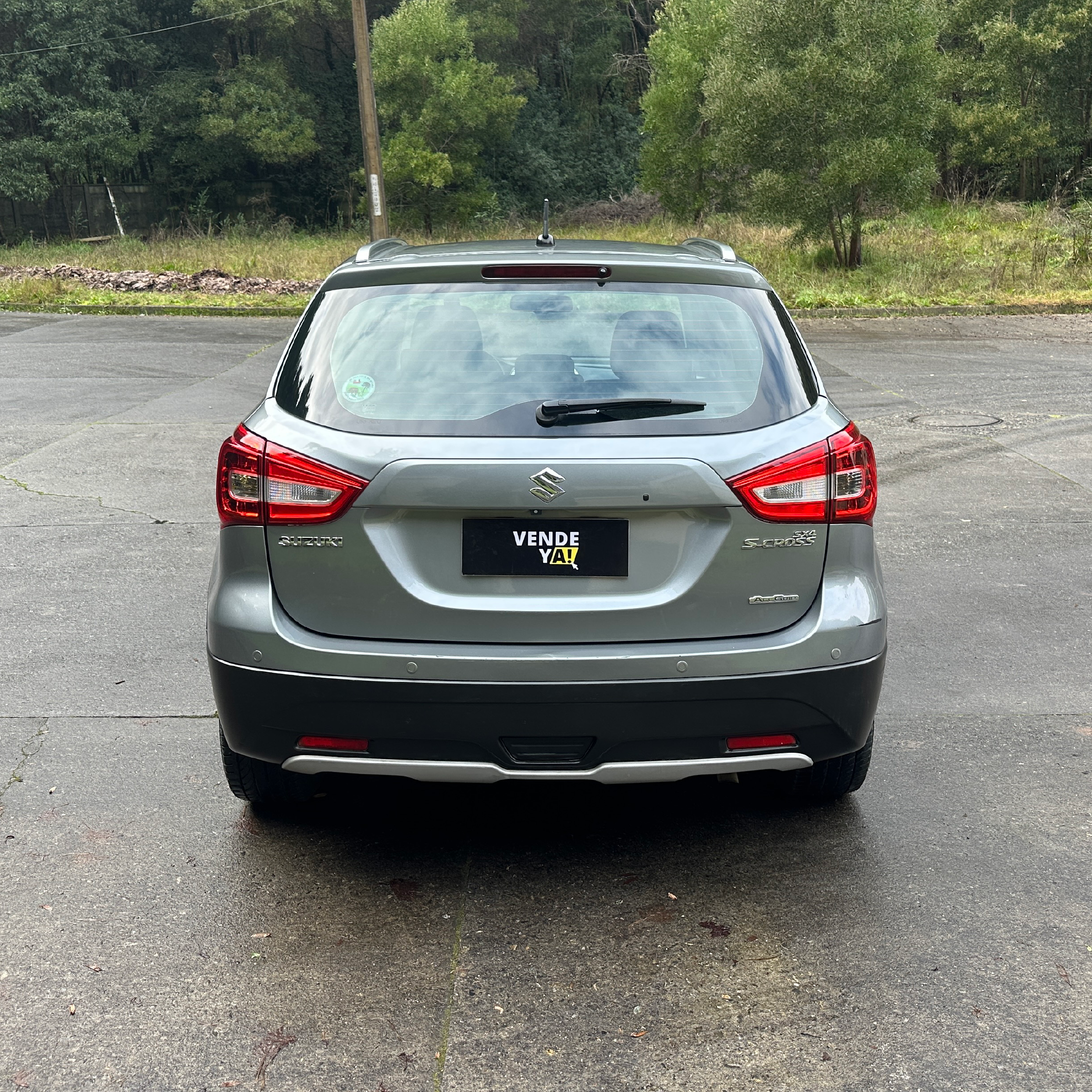Suzuki S-Cross — foto 10 de 10