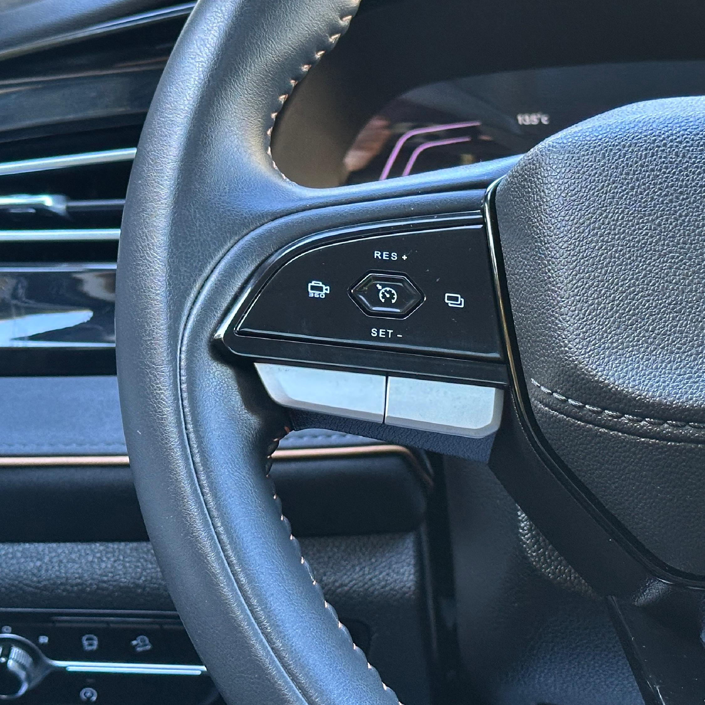 Changan X7 Plus — foto 11 de 19