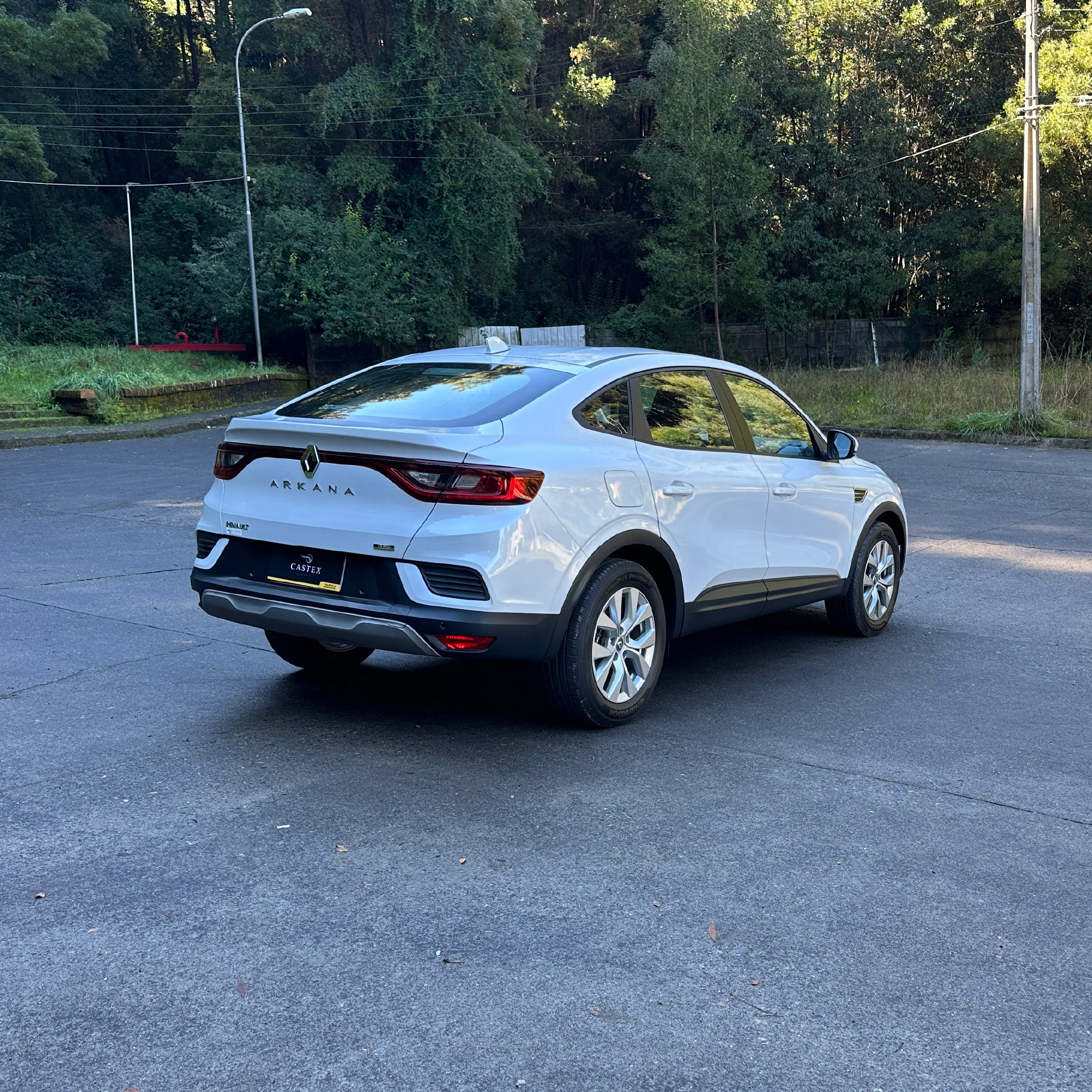 Renault Arkana — foto 2 de 19