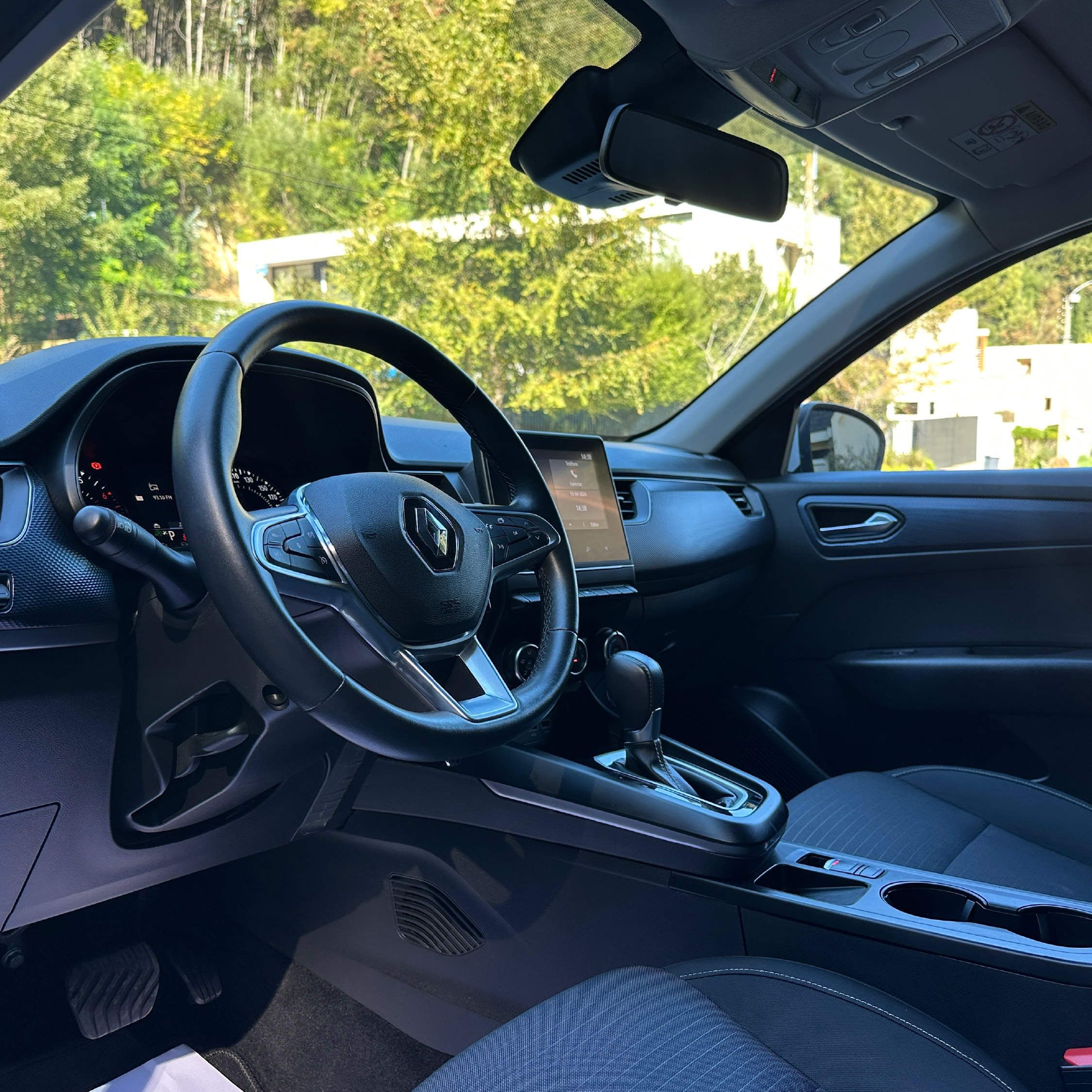 Renault Arkana — foto 4 de 19
