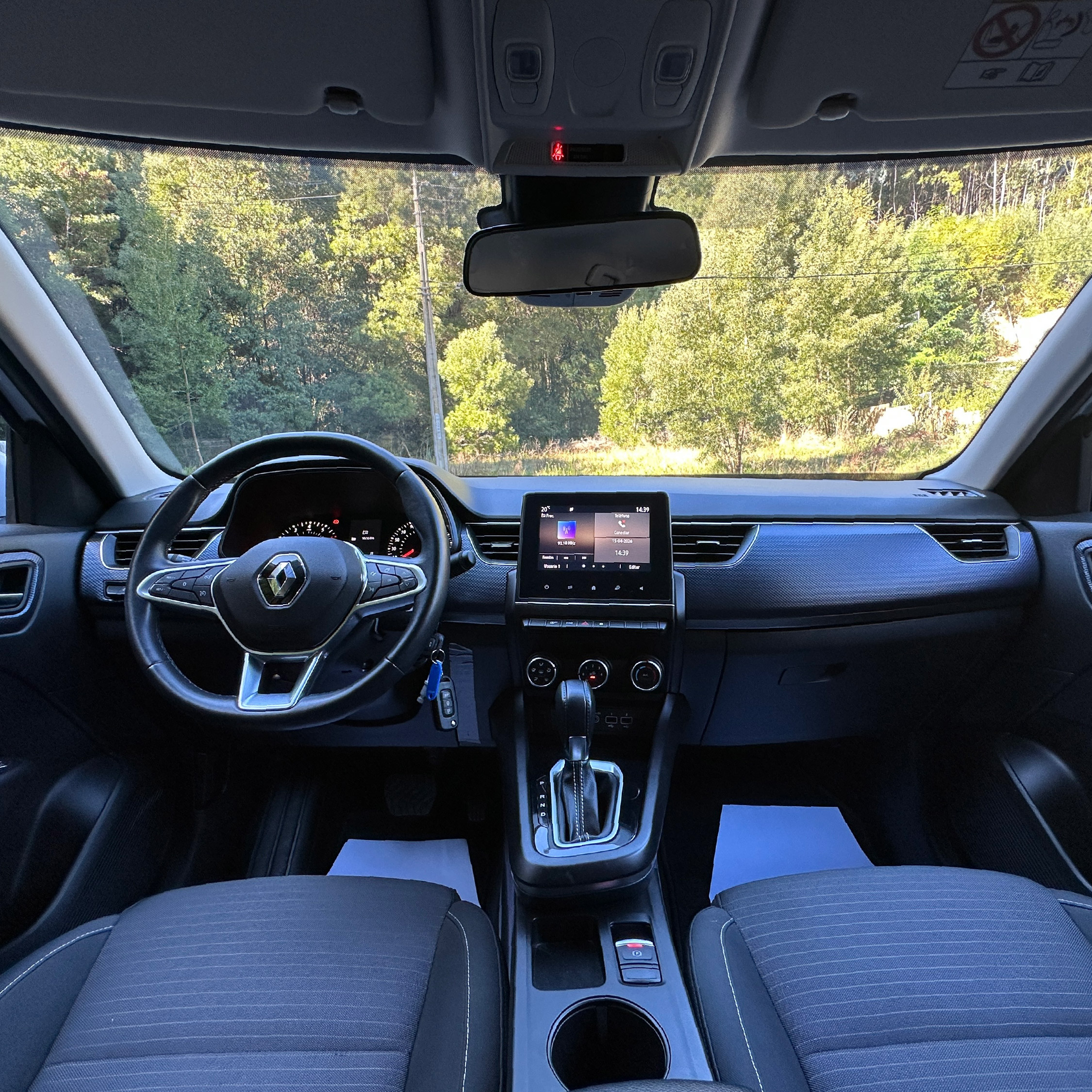 Renault Arkana — foto 5 de 19