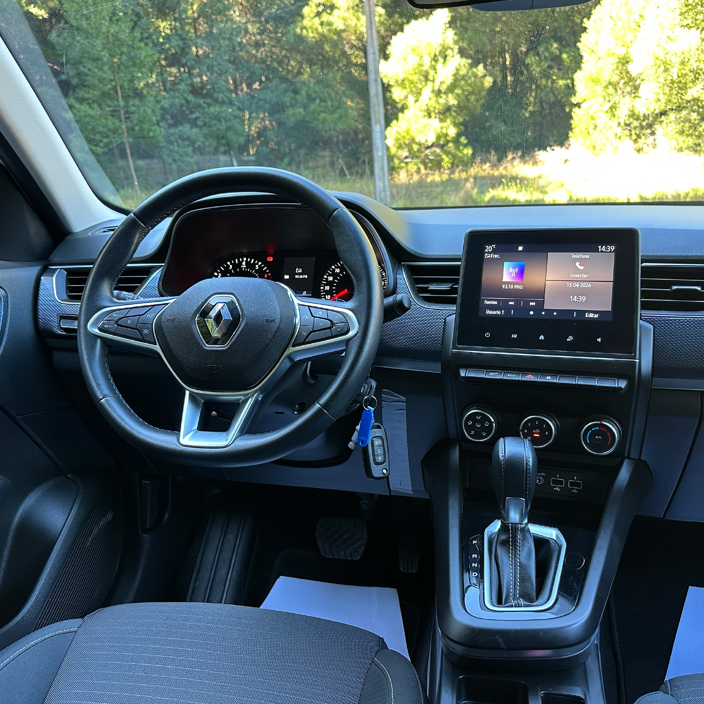 Renault Arkana — foto 6 de 19