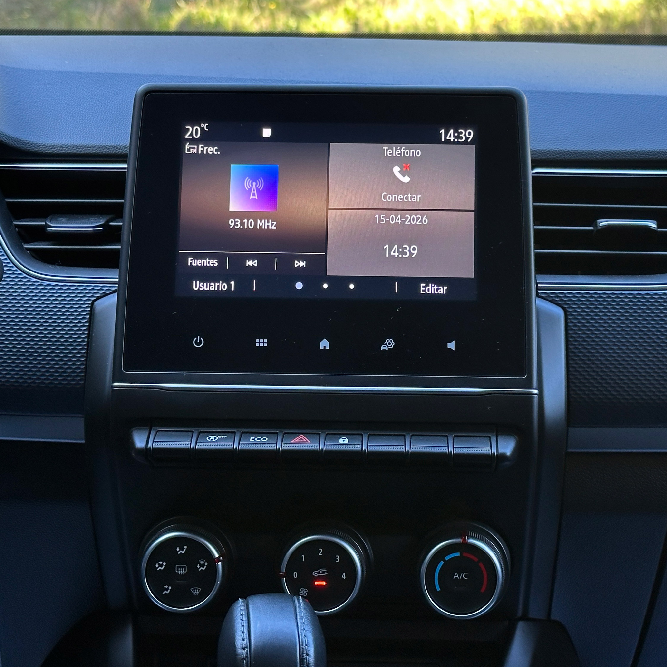 Renault Arkana — foto 7 de 19