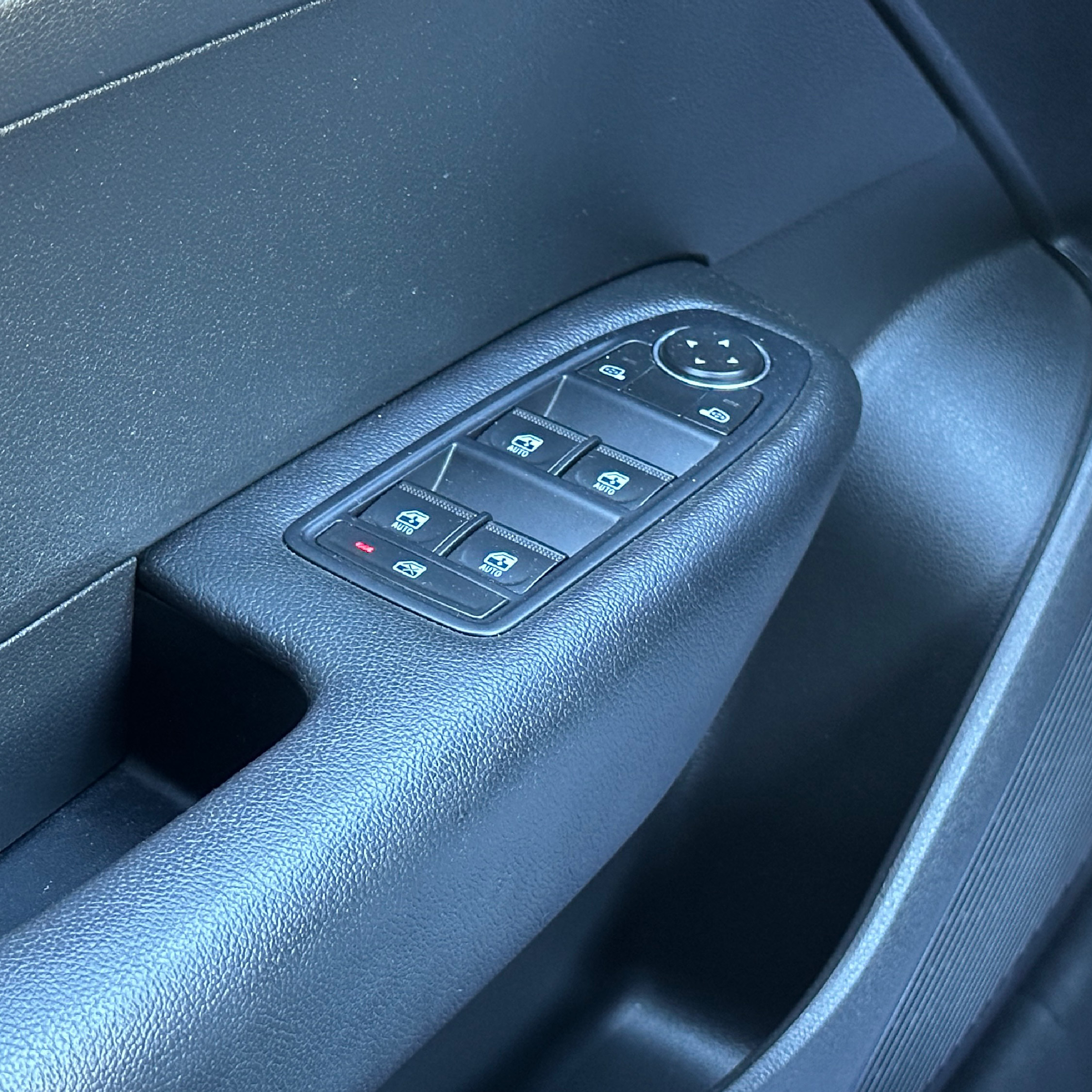 Renault Arkana — foto 13 de 19