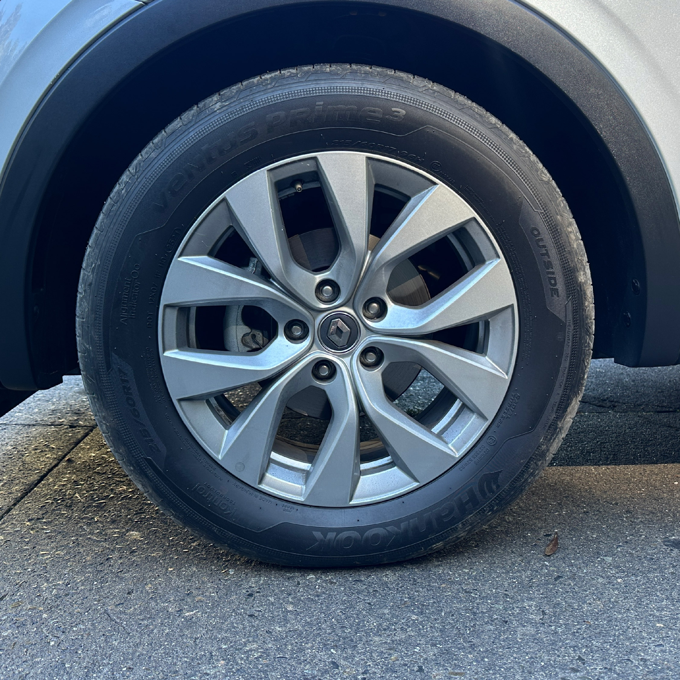 Renault Arkana — foto 15 de 19