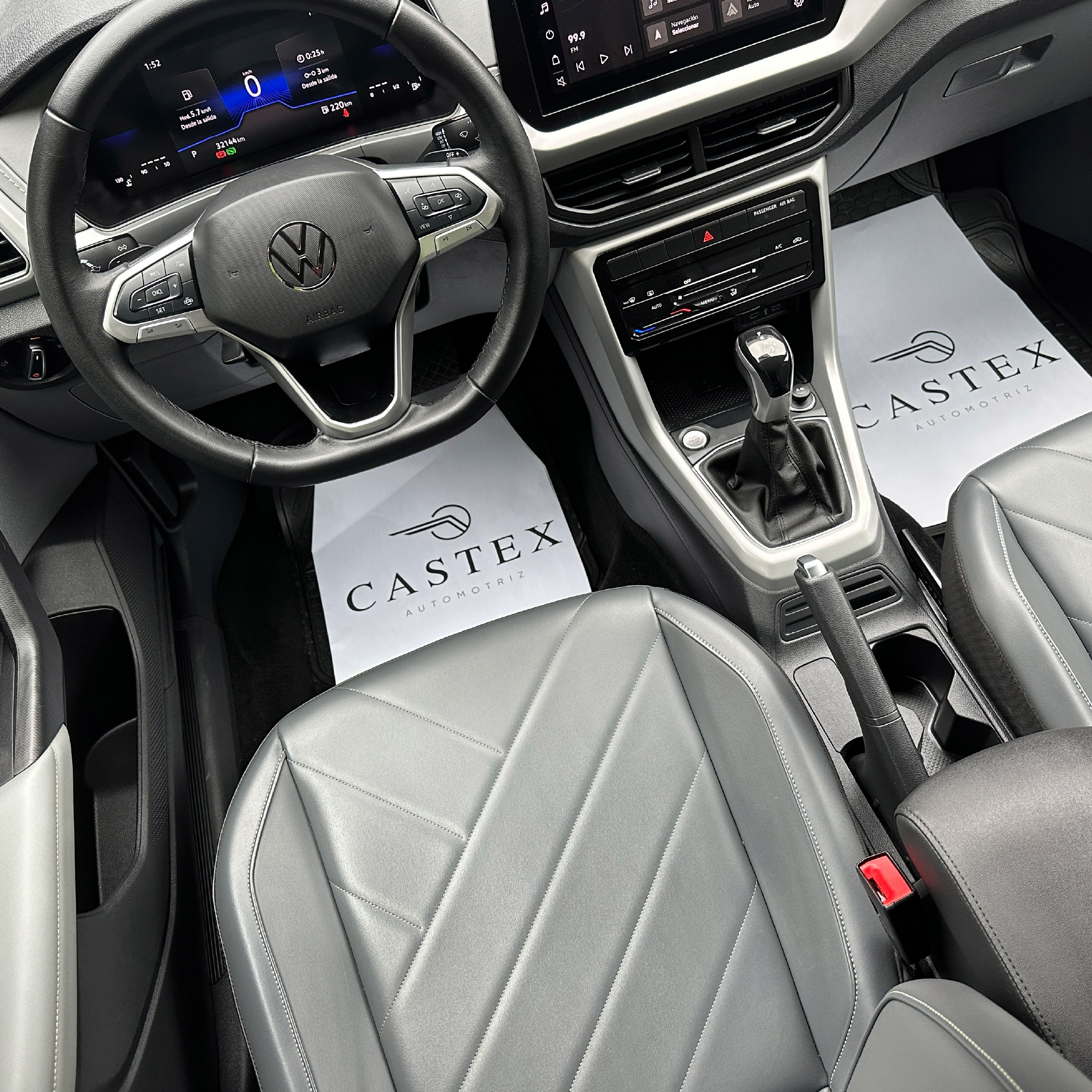 Volkswagen T-Cross — foto 14 de 20