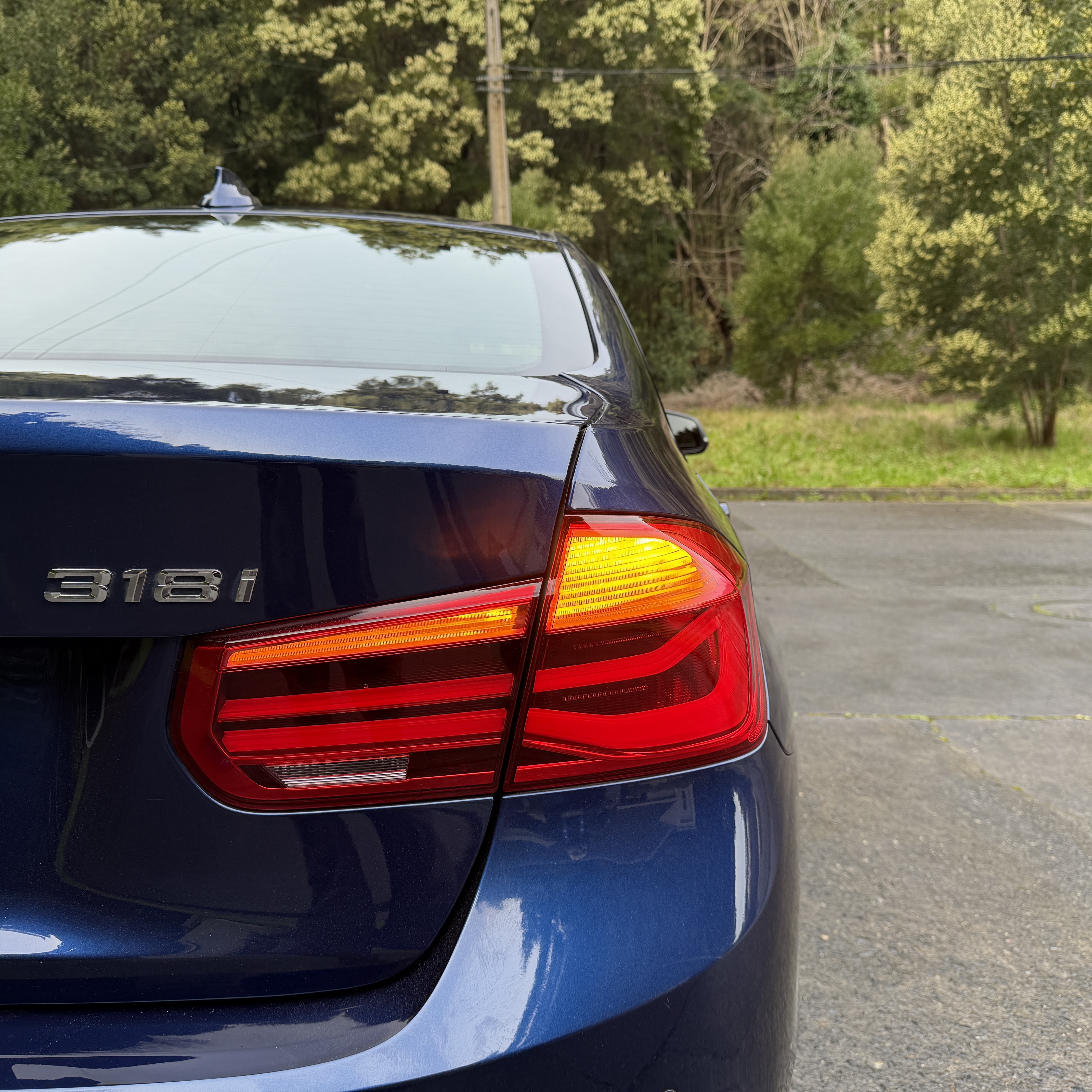 BMW 318I — foto 8 de 10