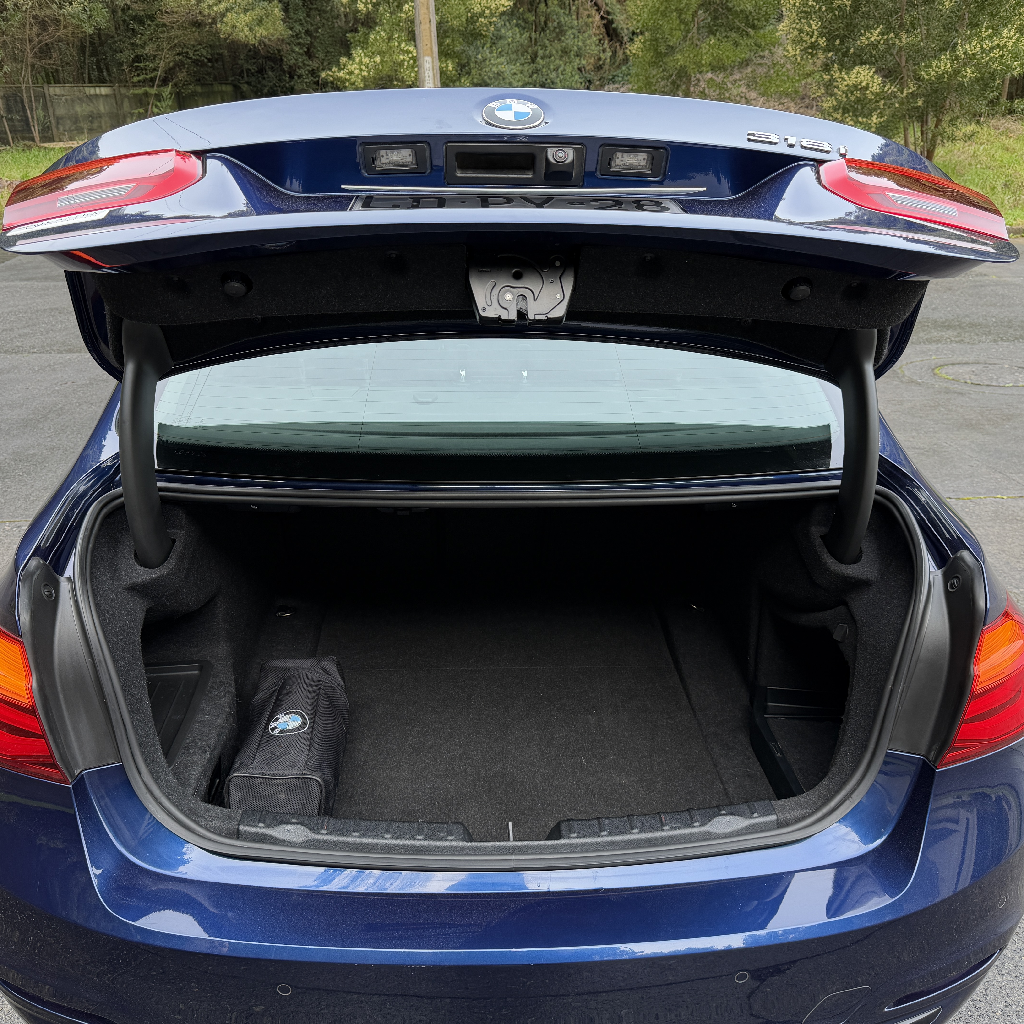 BMW 318I — foto 9 de 10