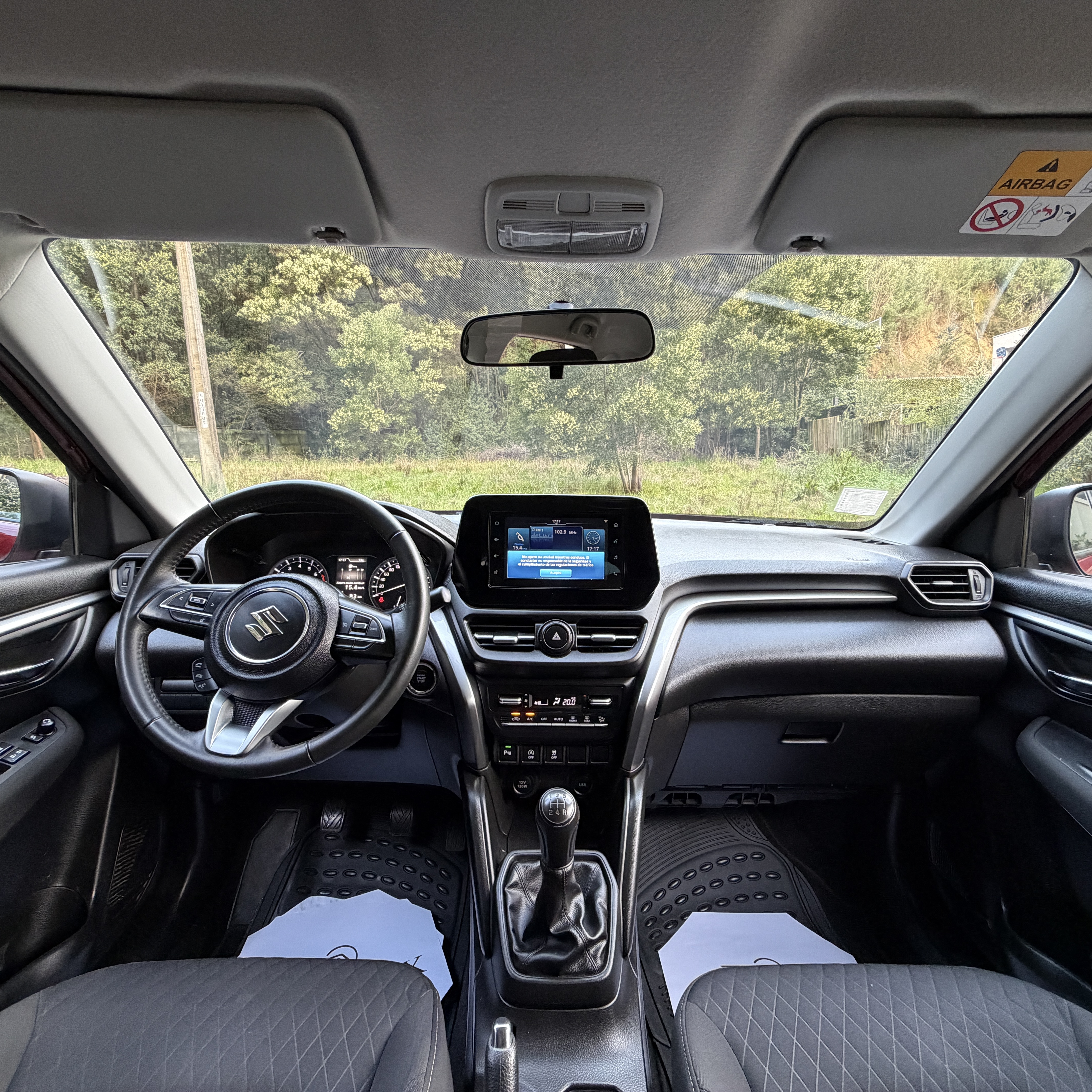 Suzuki New Grand Vitara — foto 6 de 10