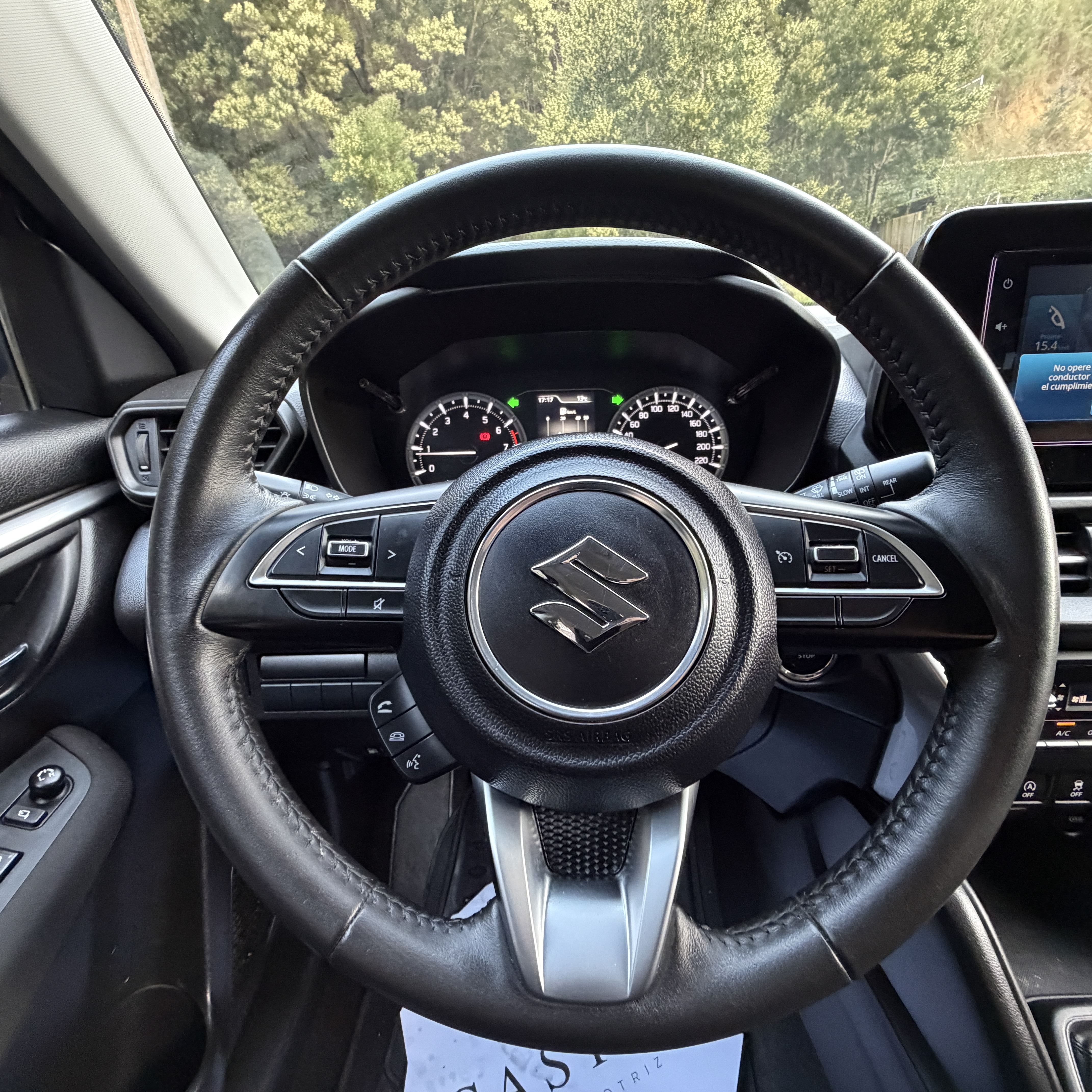 Suzuki New Grand Vitara — foto 5 de 10