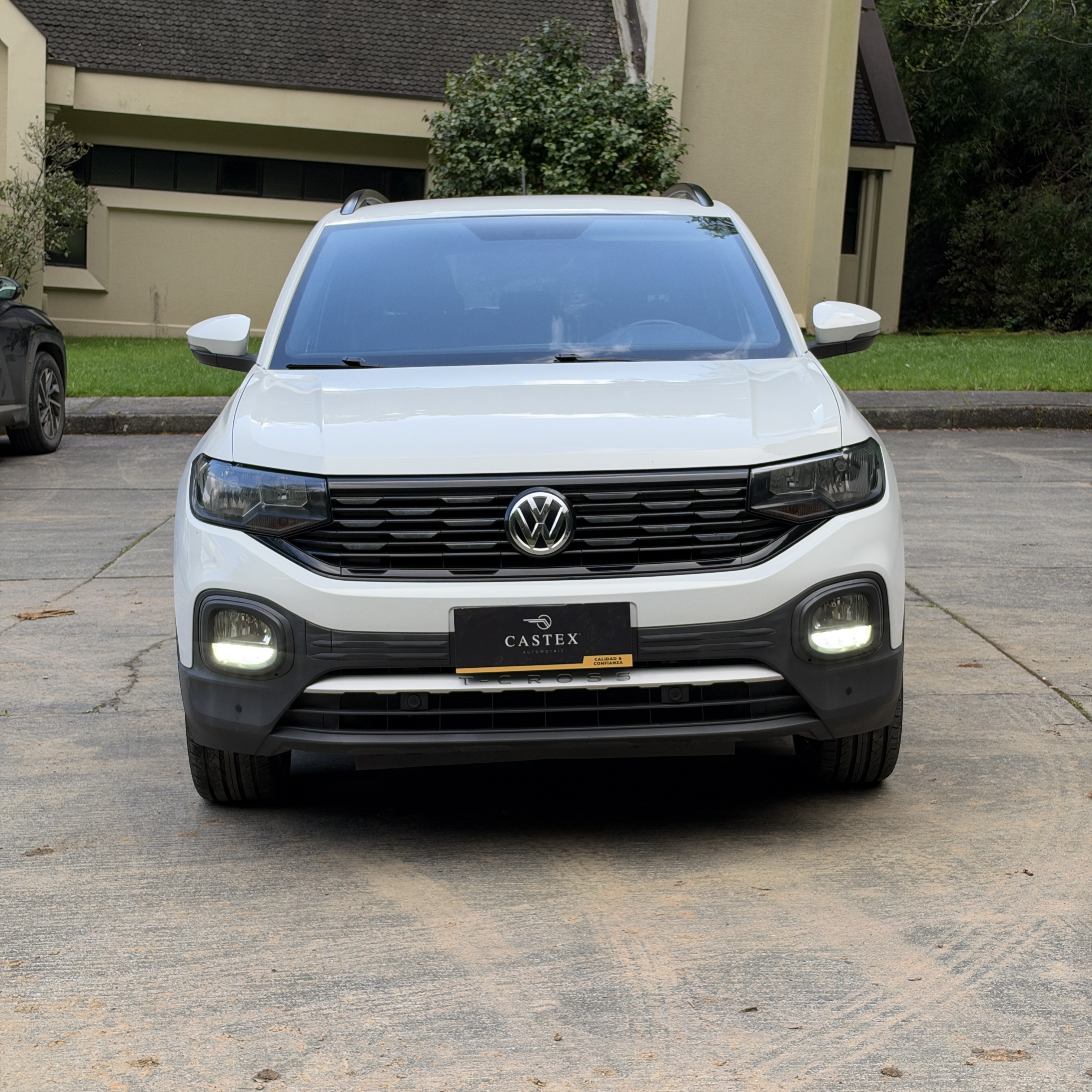 Volkswagen T-Cross — foto 2 de 15