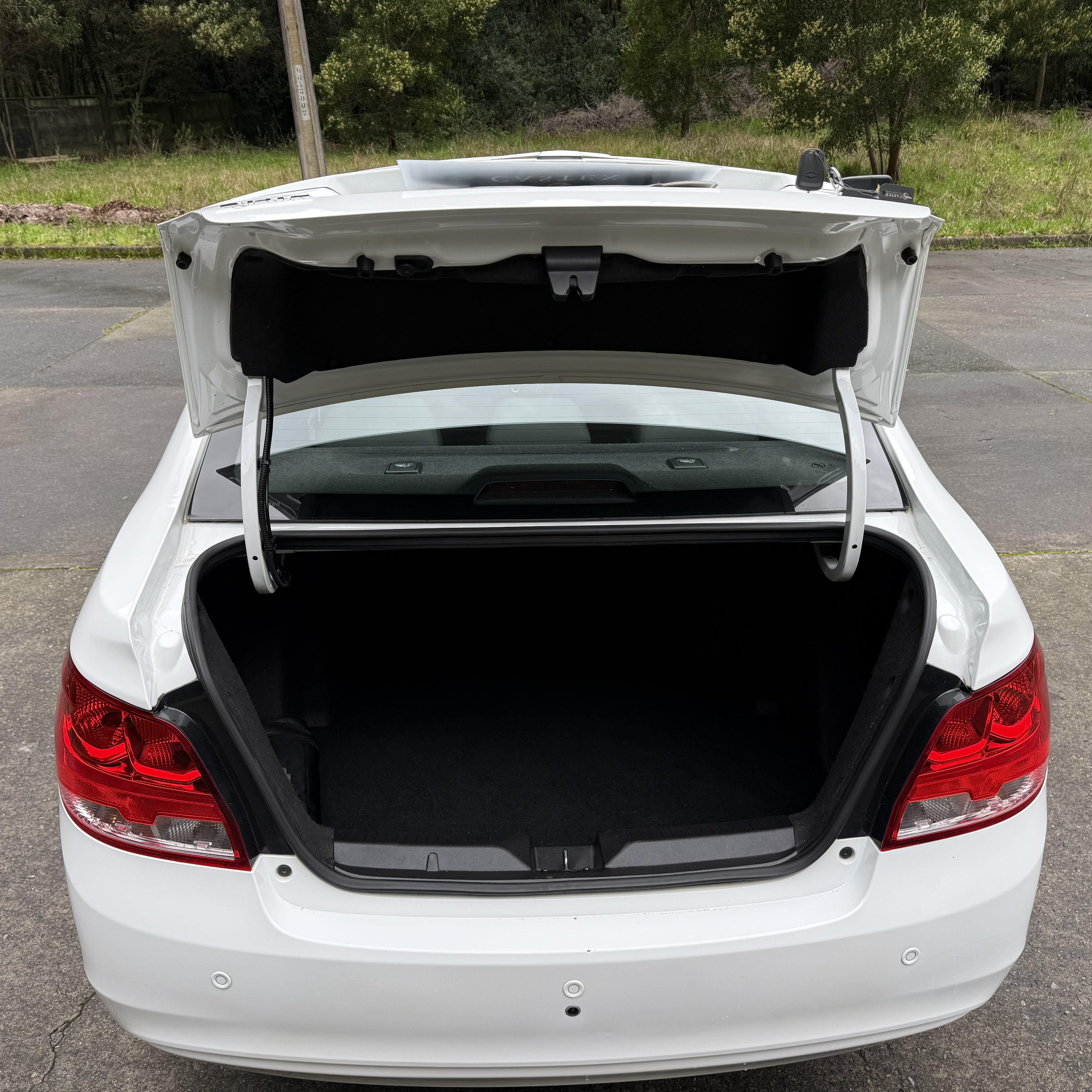 Chevrolet Sail — foto 9 de 10