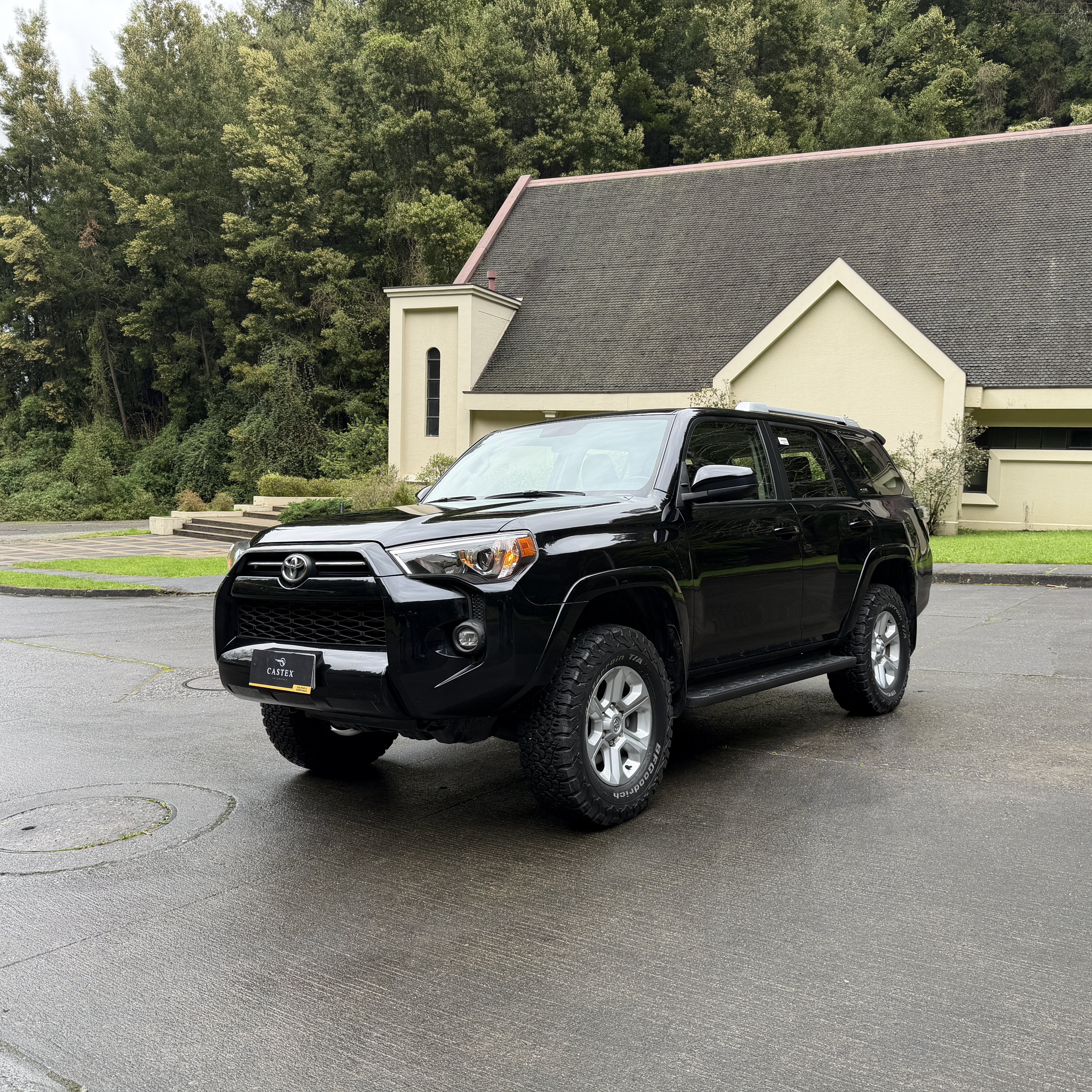 Toyota 4Runner — foto 2 de 11