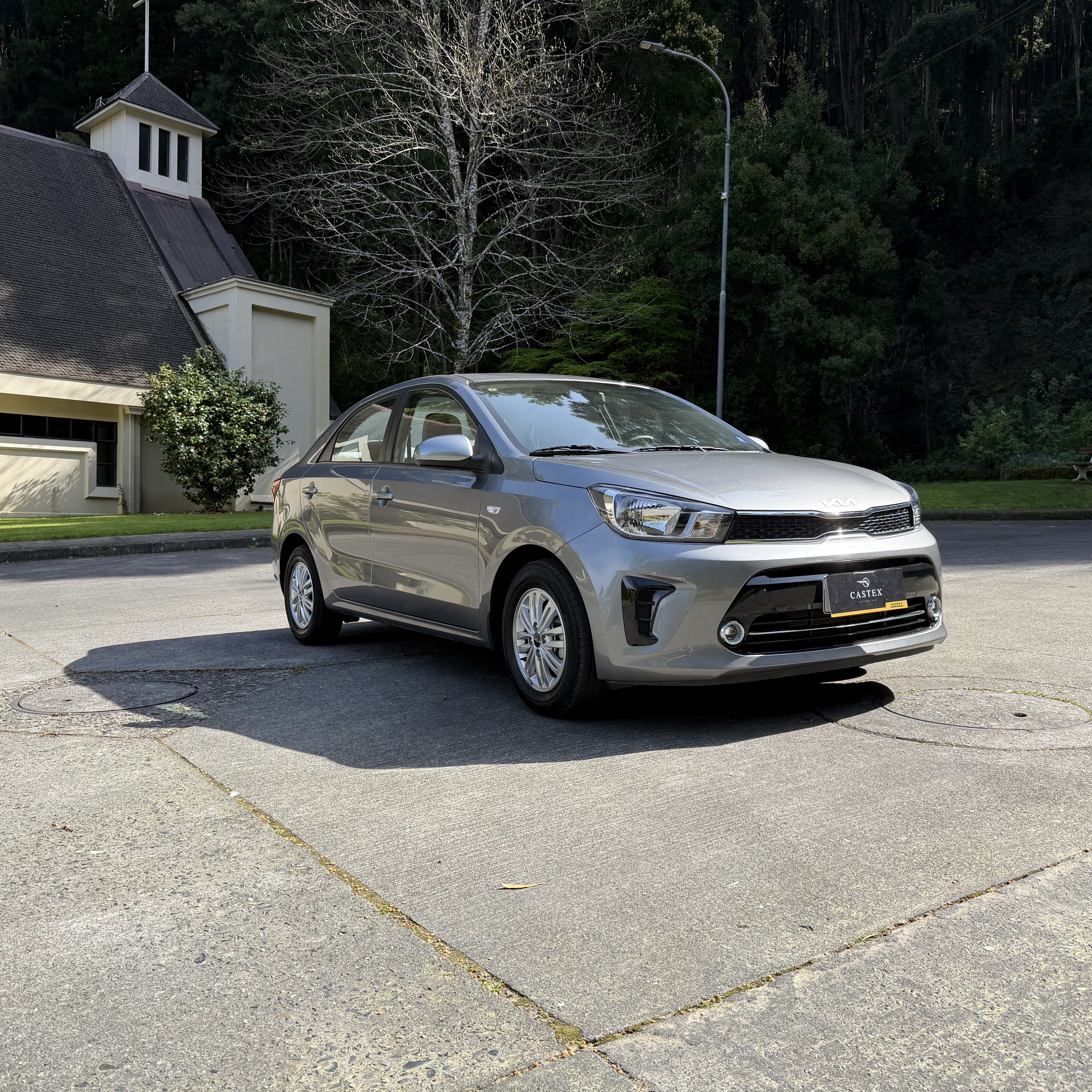 KIA Soluto — foto 3 de 10
