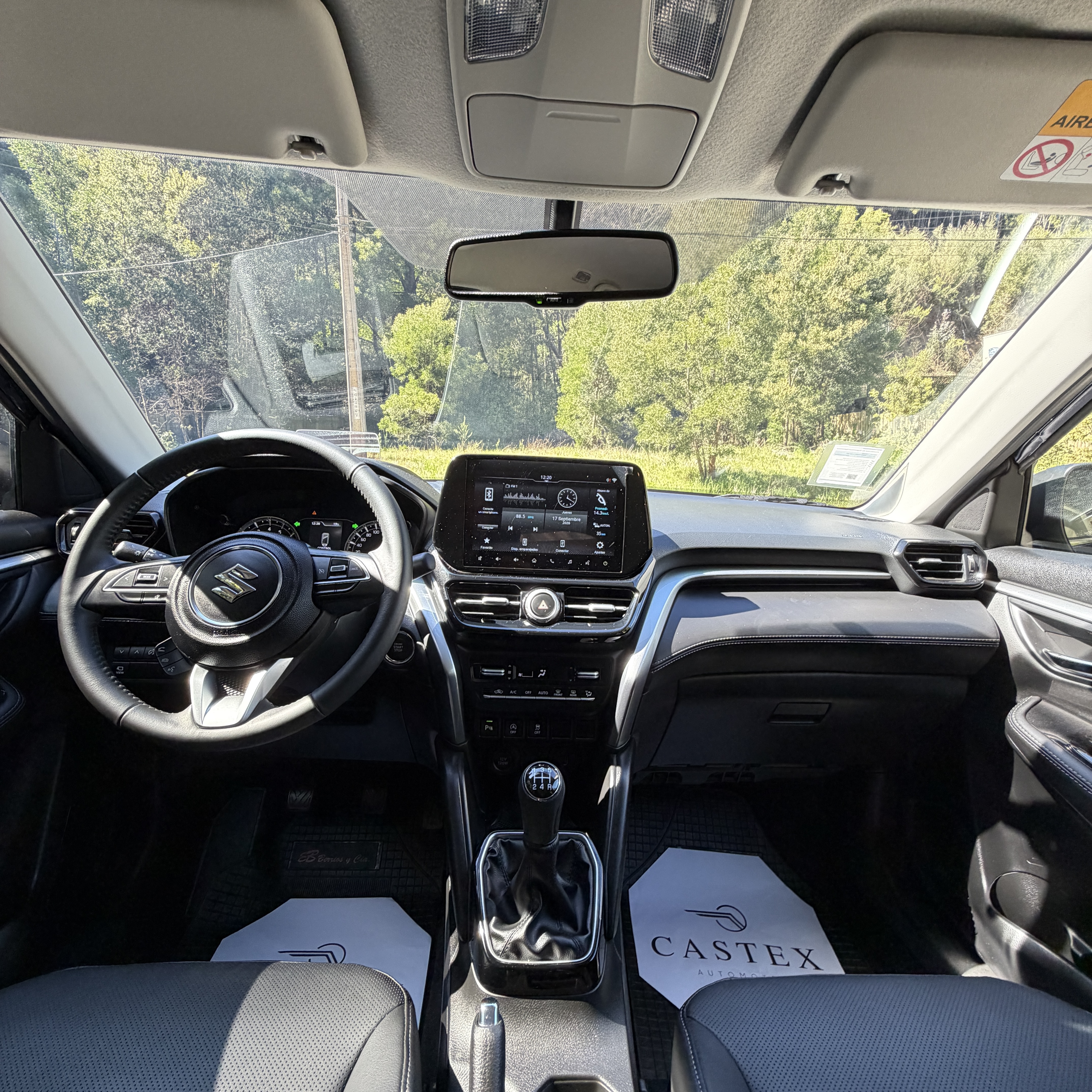 Suzuki Grand Vitara — foto 8 de 15