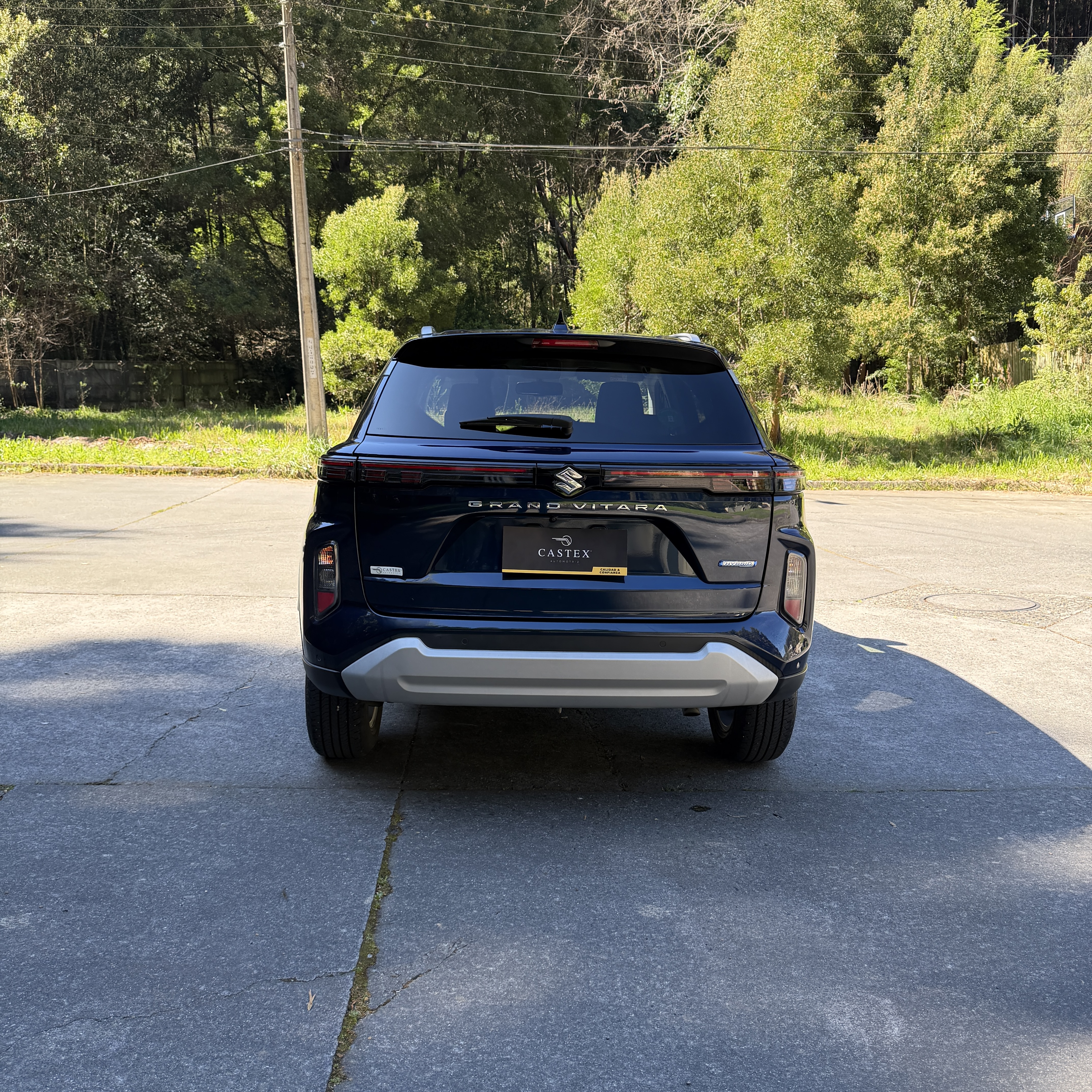 Suzuki Grand Vitara — foto 15 de 15