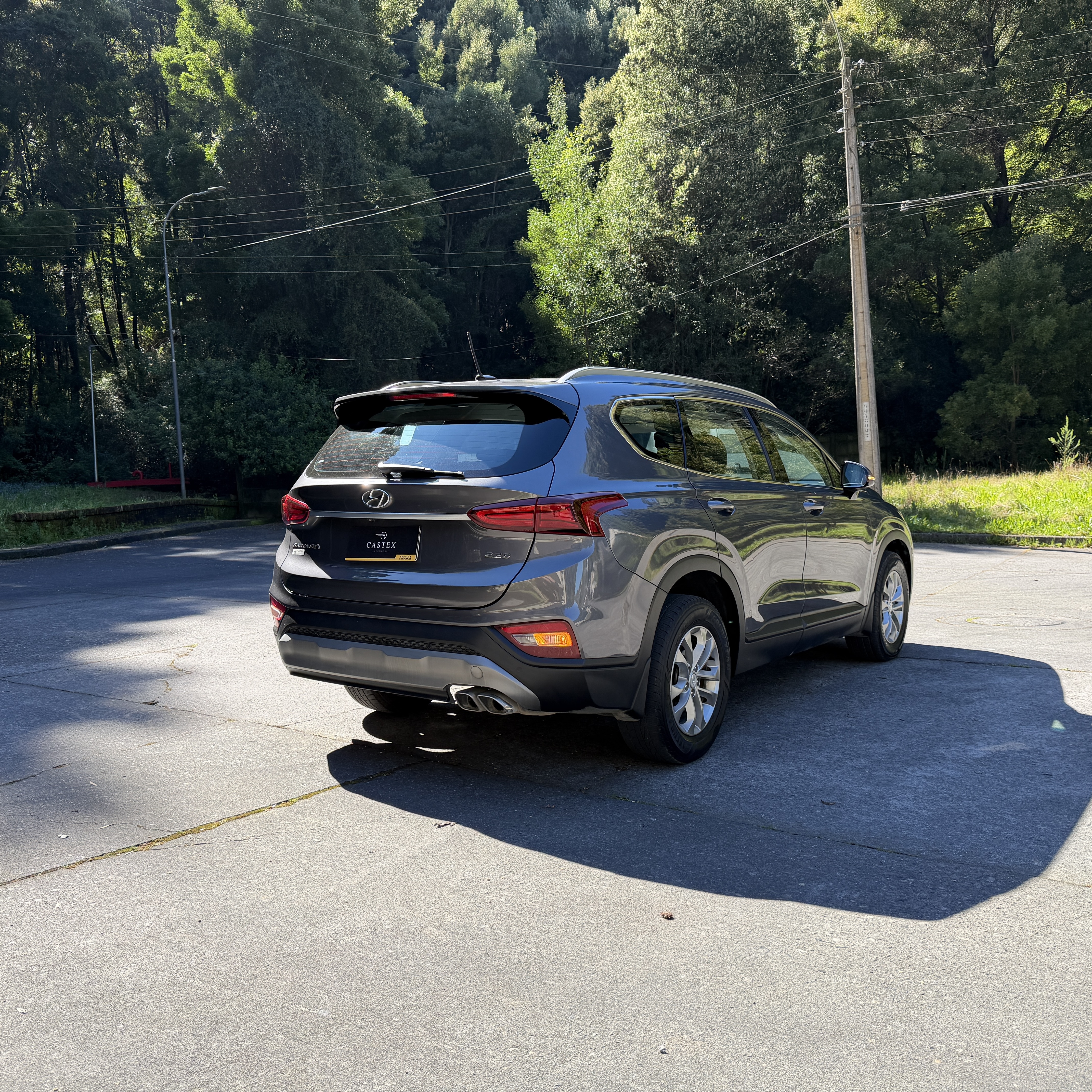 Hyundai Santa Fe — foto 4 de 13
