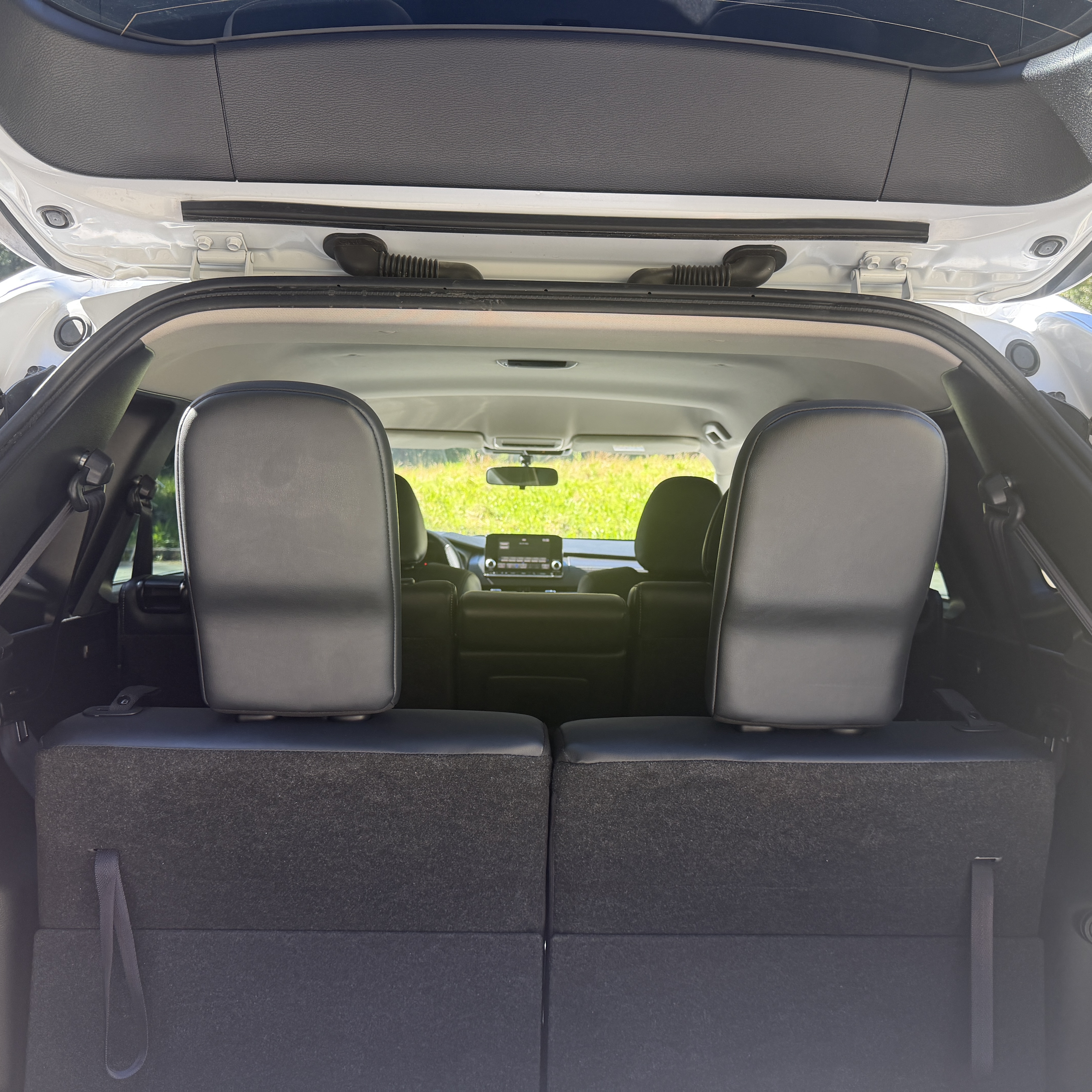 Mitsubishi Outlander — foto 10 de 15