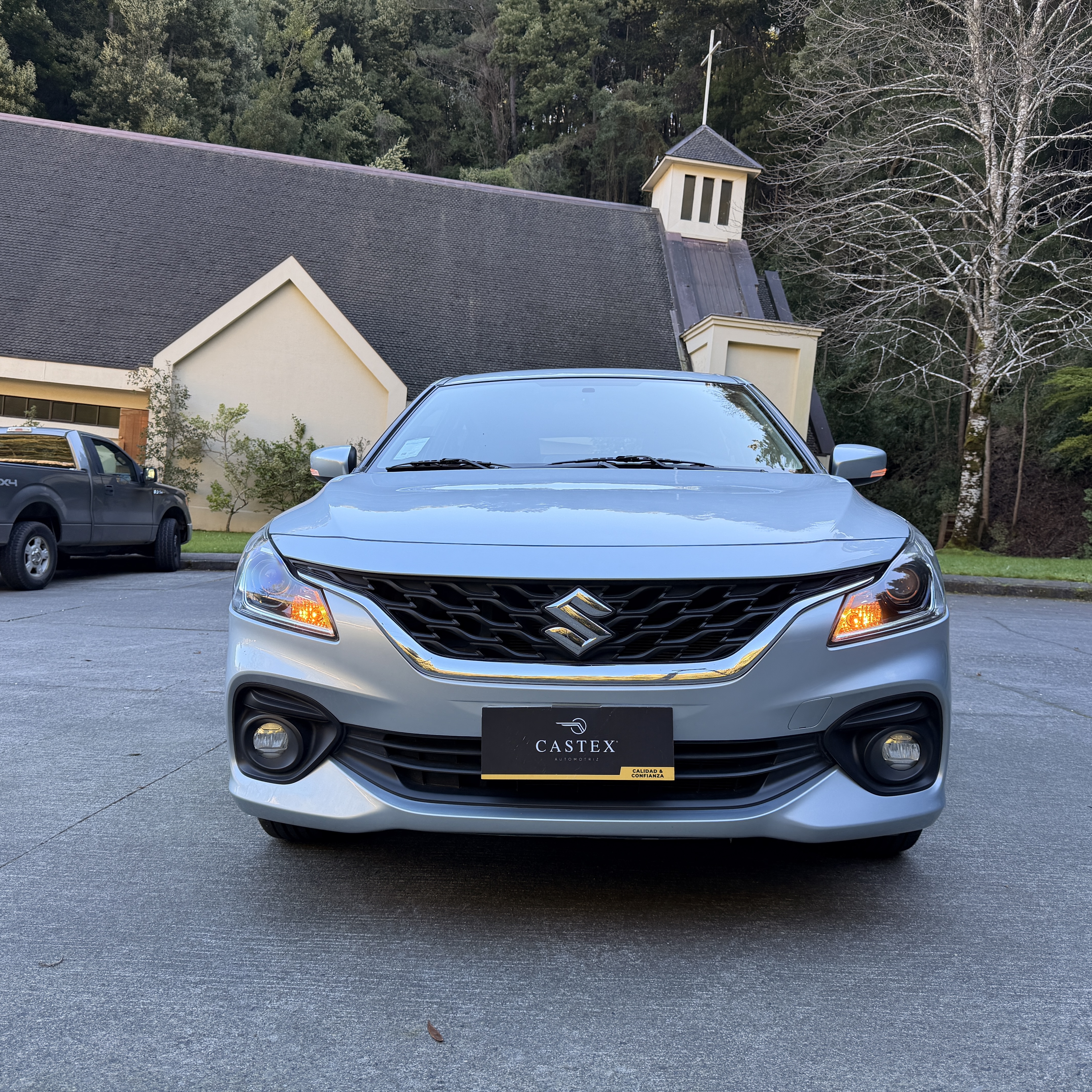 Suzuki Baleno — foto 3 de 11