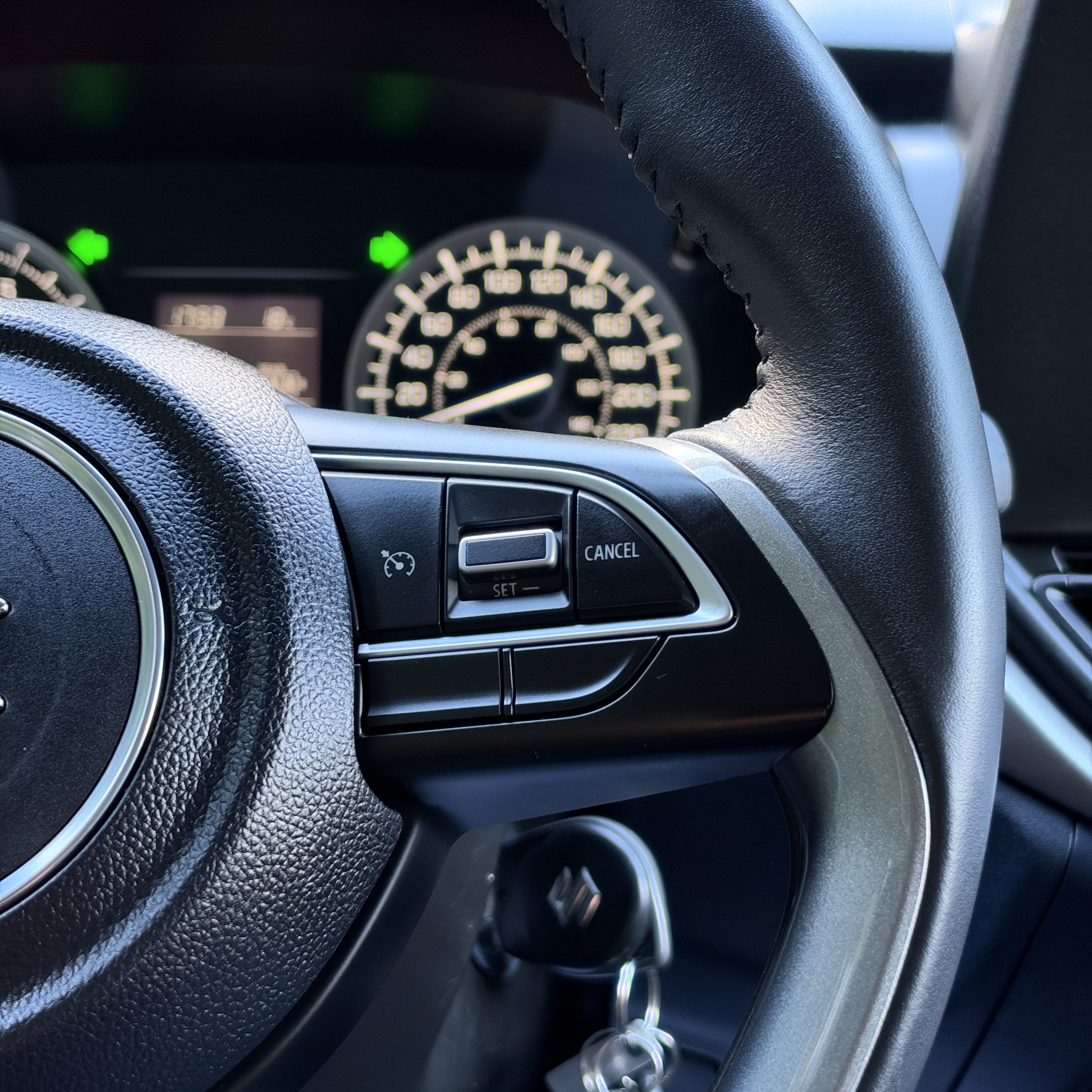 Suzuki Baleno — foto 9 de 20