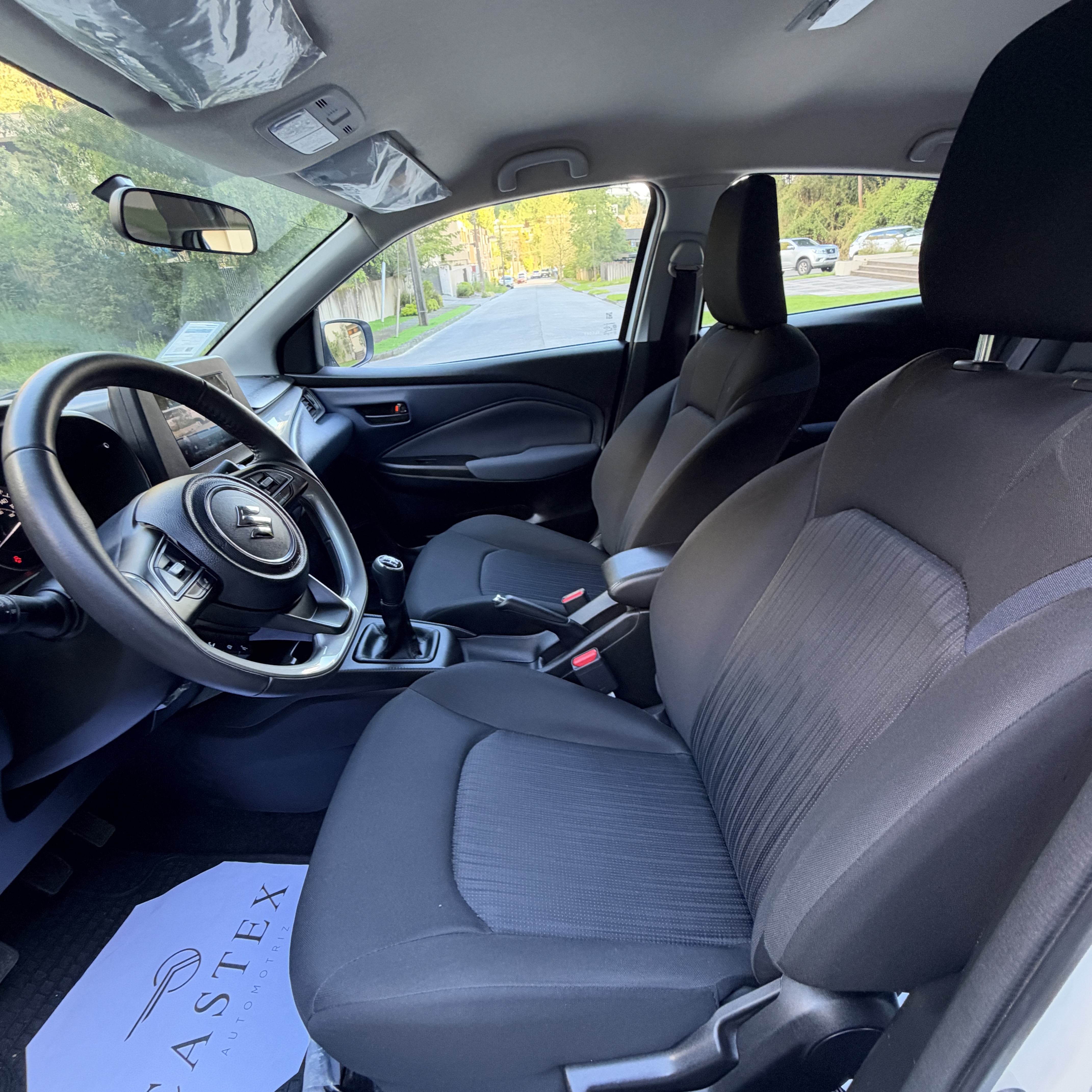 Suzuki Baleno — foto 14 de 20