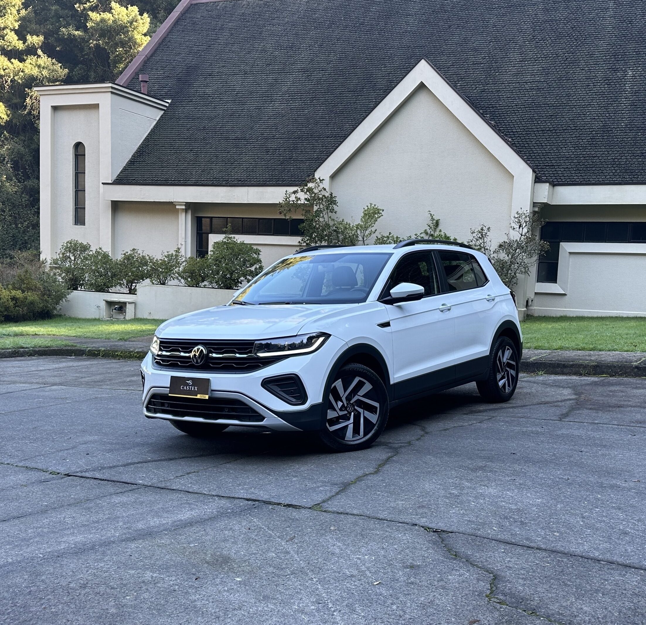 Volkswagen T-Cross — foto 10 de 11