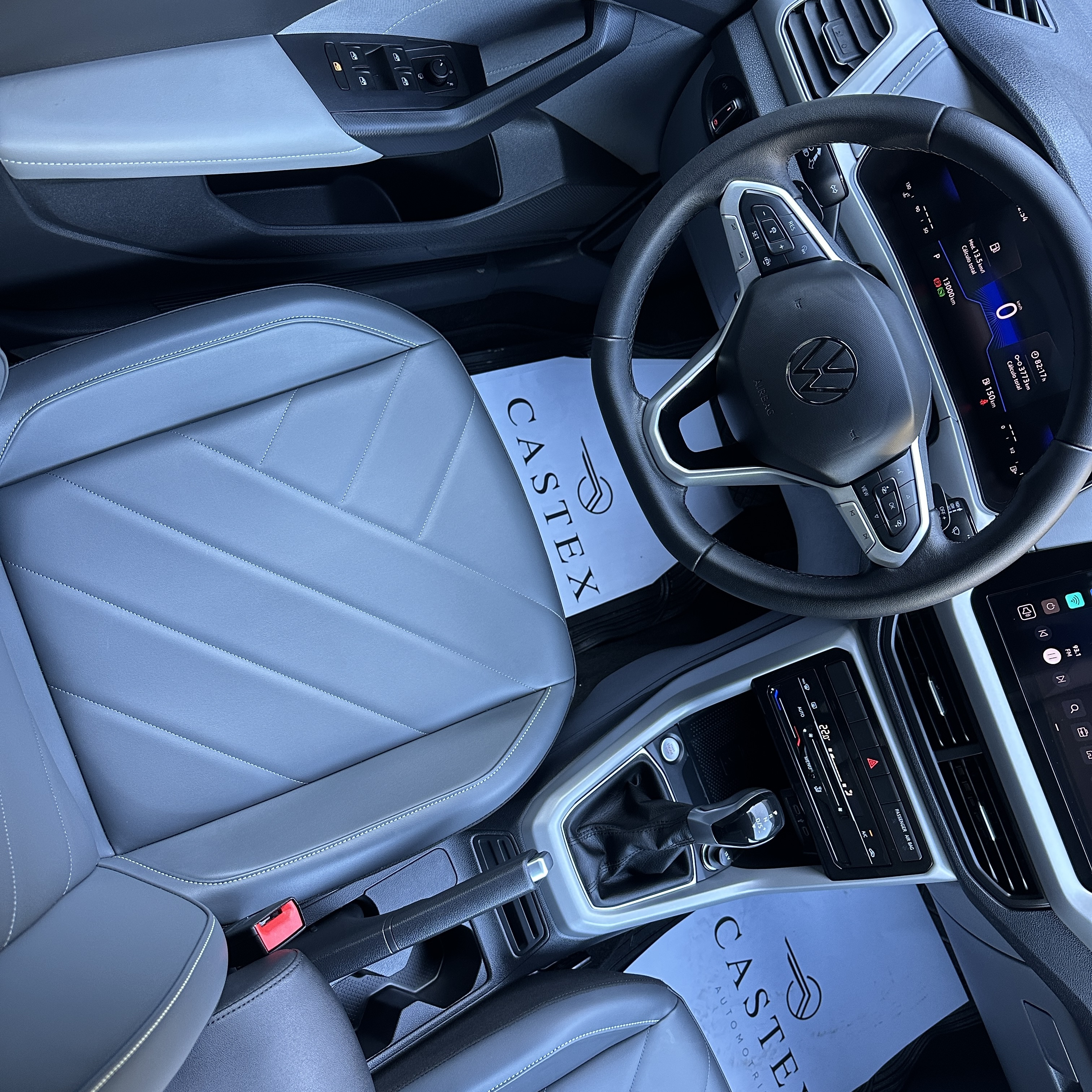Volkswagen T-Cross — foto 9 de 11