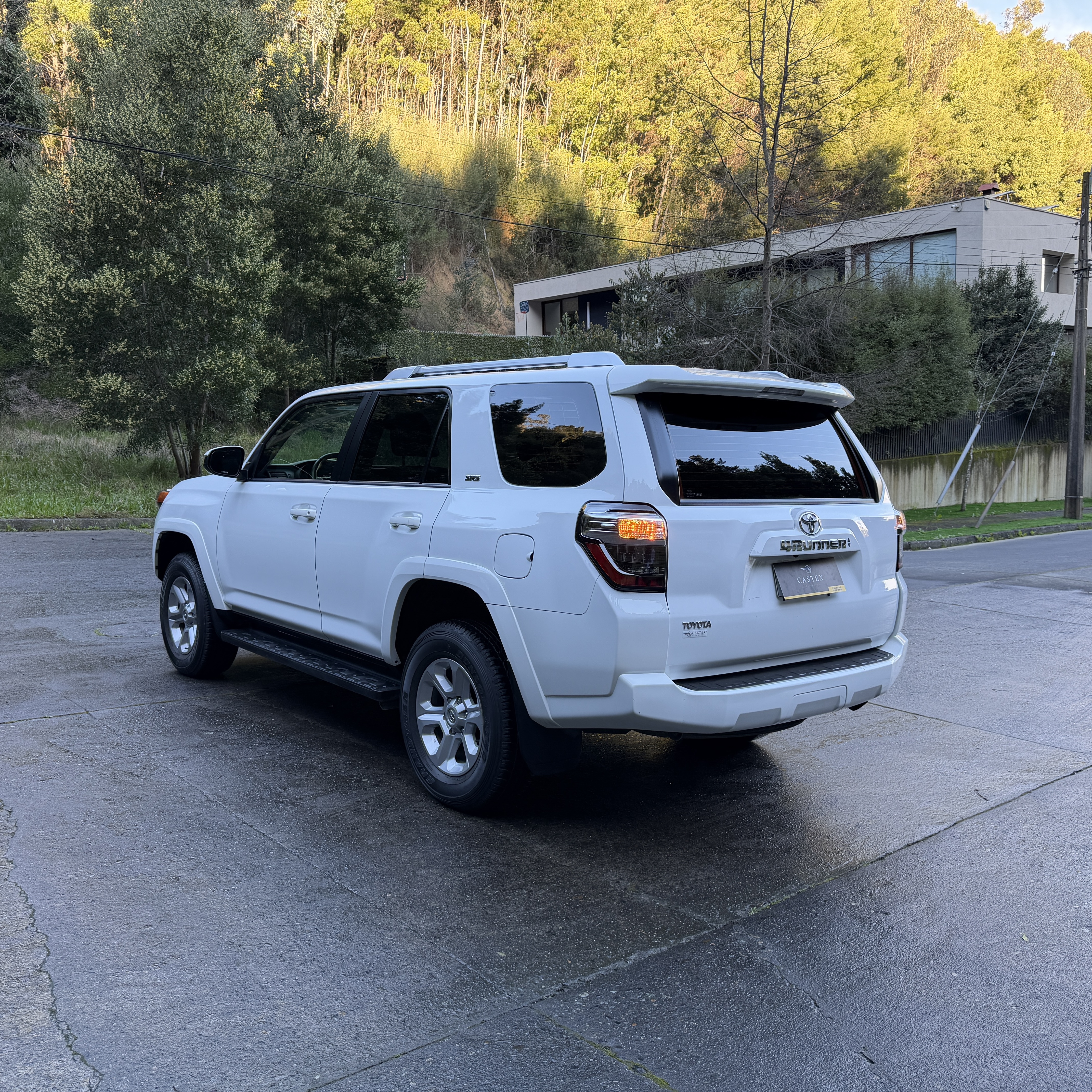 Toyota 4 Runner — foto 9 de 10