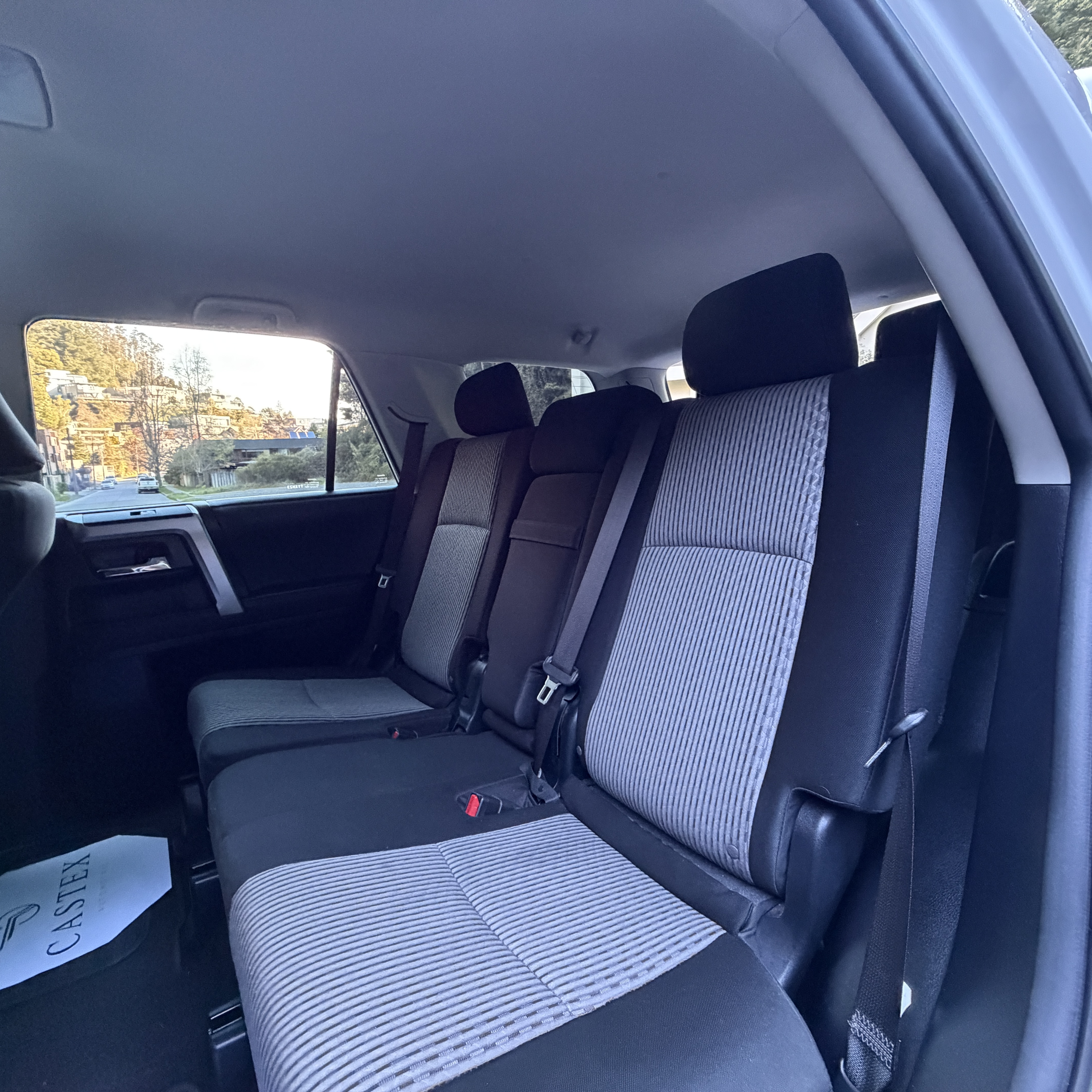 Toyota 4 Runner — foto 6 de 10