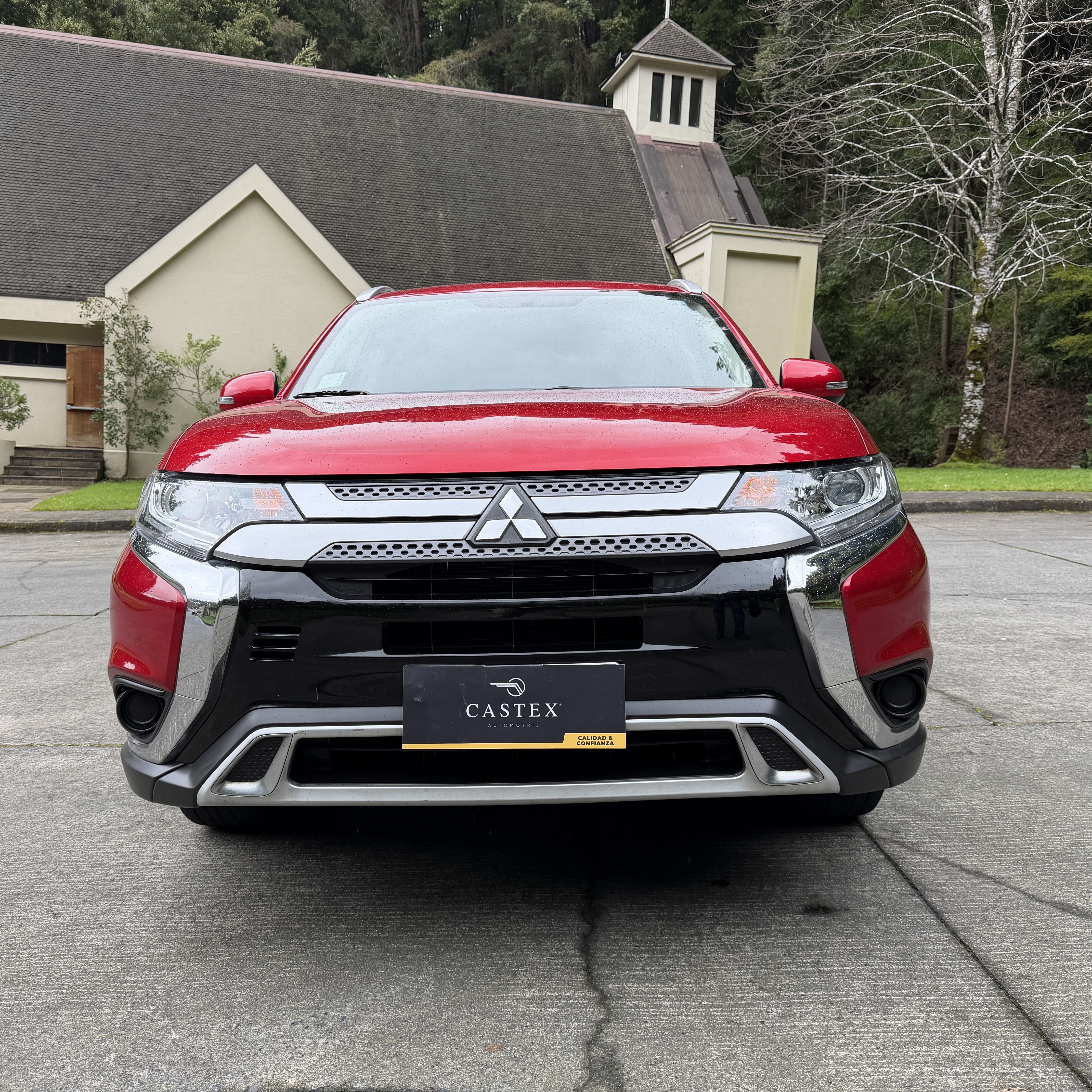 Mitsubishi Outlander — foto 2 de 10